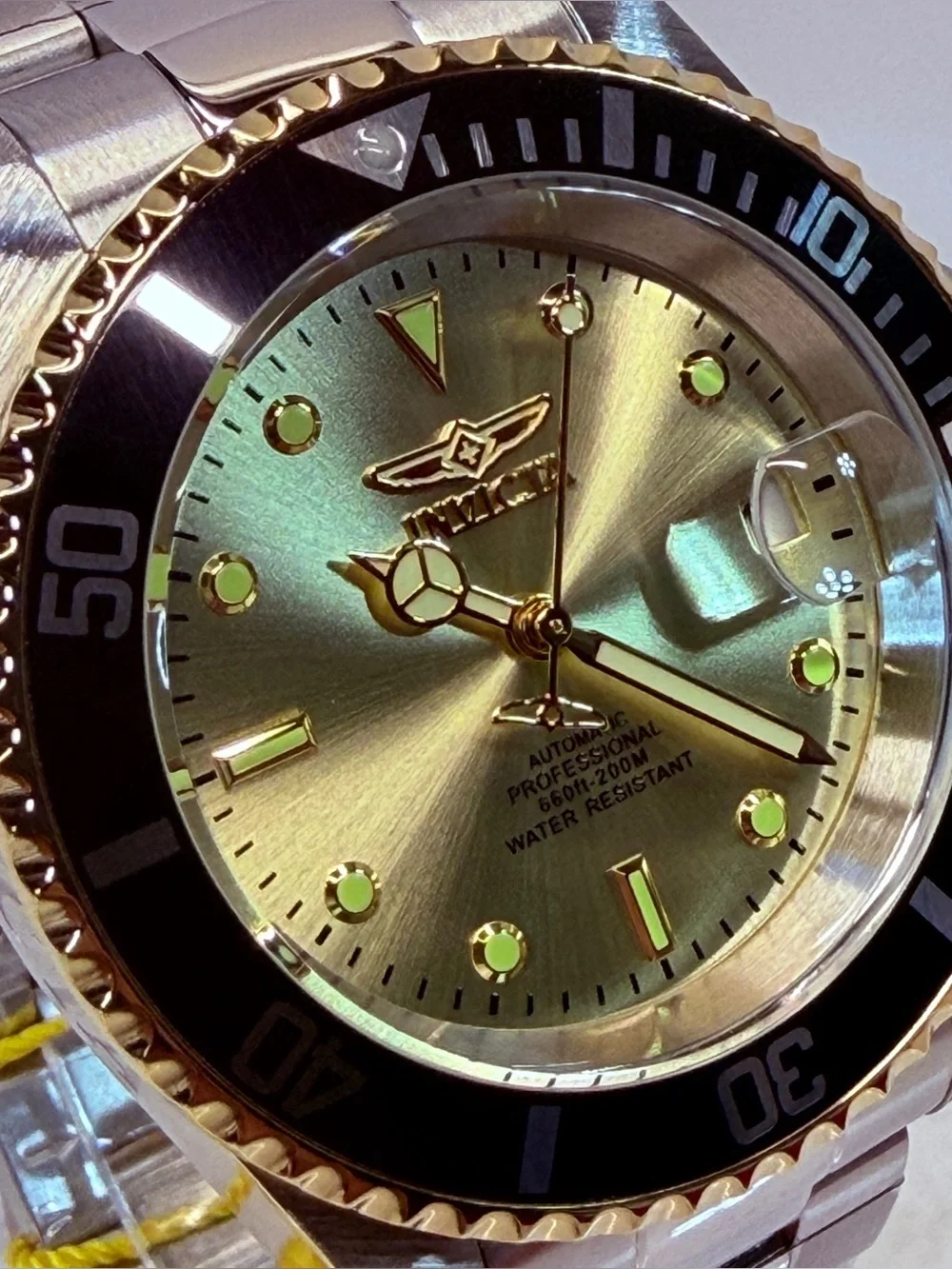 Invicta Pro Diver 40mm Automatic Mens Watch - Two tone With Champagne Dial